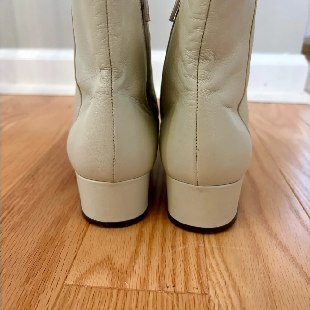 Vintage Bally Soft Leather Cream Ankle Boots GUC Sz 9 - Picture 8 of 11